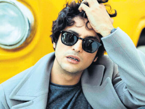 Taner Ölmez… ‘MARLON BRANDO’YU OYNAMAK İSTERDİM’