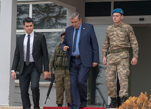 Savaşçı...KUTALMIŞ PAŞA NAMLUNUN UCUNDA!