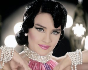 Özlem Özel... ESENGÜL ŞARKILARINI YENİDEN CANLANDIRACAK!