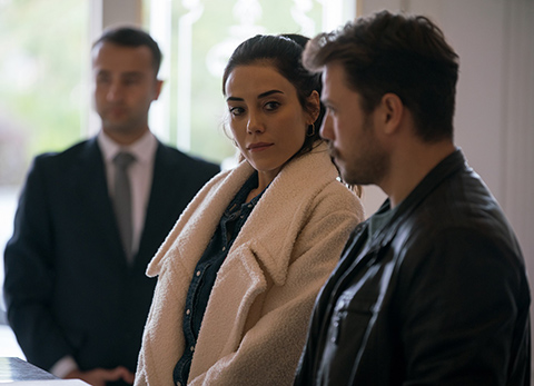 Ferhat İle Şirin...FERHAT ZOR BİR KARARIN EŞİĞİNDE!