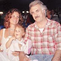 Tamer Karadağlı... TİLKİ KÜRKÇÜ DÜKKANINDA!