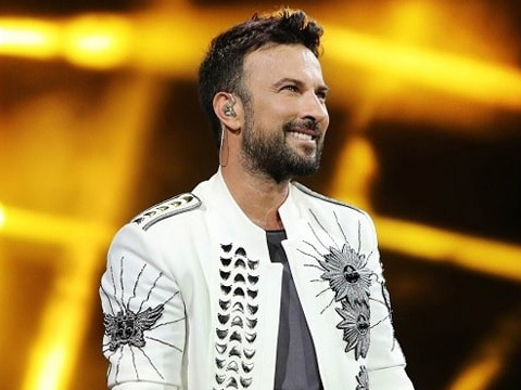Tarkan... İZLEMEK İÇİN BÜYÜK İKRAMİYE KAZANMAK LAZIM!
