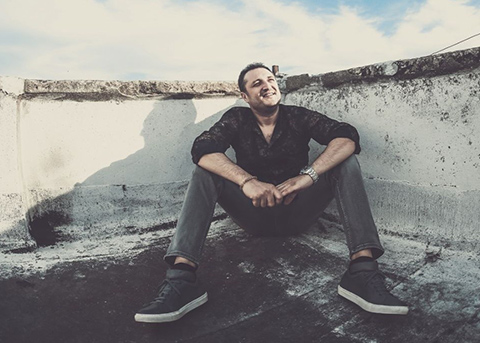 Tanzer Gümüş...ÖZLEDİN Mİ BENİ DİYEREK START VERDİ!