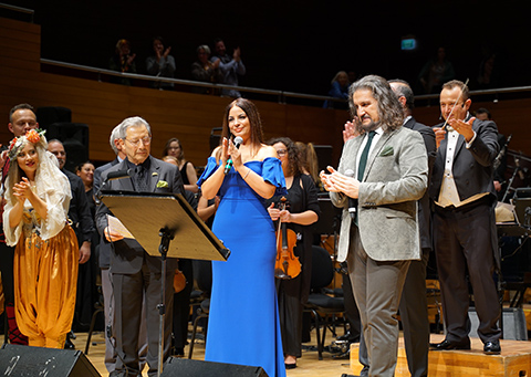 Zara... TAYVAN HALK EZGİSİ OKUDU!..