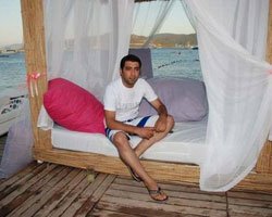 Serdar Mercan... İKONCANLARA İNAT MODAYA UYDU LOCA KİRALADI!