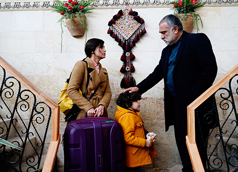 Benim Adım Melek...MİTHAT, MELEK’ İN HASTALIĞINI SÖYLEYECEK Mİ?