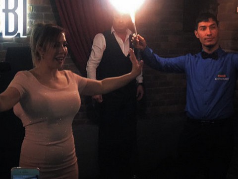 Zeynep Dizdar... ''ADAM MI VAR Kİ EVLENEYİM''!..