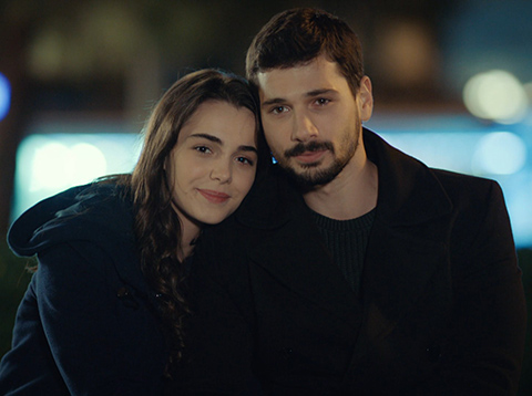 Aşk Ağlatır...“SEN BENİM BÜTÜN HAYALLERİMİ GERÇEKLEŞTİRDİN!”