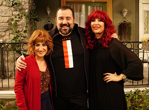 Jet Sosyete...YILBAŞINA ÖZEL SÜRPRİZ KONUKLAR!