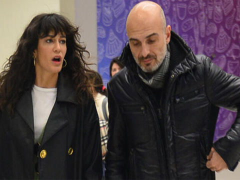 Berrak Tüzünataç - Berk Suyabatmaz...AŞK TATİLİ BİTTİ DÖNDÜLER!