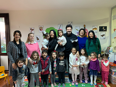 Ekin...EŞİNE DESTEK İÇİN ÖĞRETMEN OLDU!