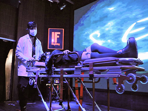 Aydilge...SEDYE İLE SAHNEYE ÇIKTI