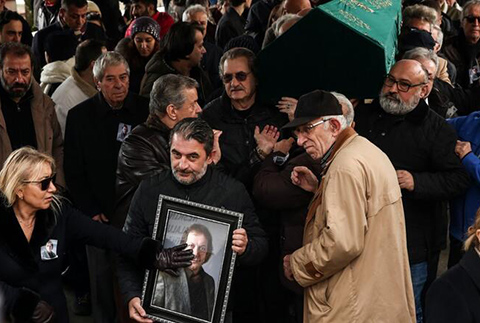 Recep Aktuğ...SON YOLCULUĞUNA GÖZYAŞLARIYLA UĞURLANDI!