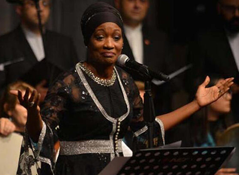 Della Miles...DEPREMZEDELERE ULUSLARARASI DESTEK!