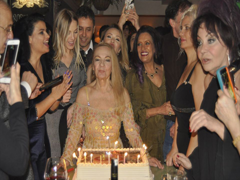 Nilüfer Aydan...YEŞİLÇAM'IN DEV İSİMLERİ BULUŞTU!