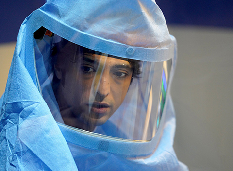 Mucize Doktor...ACİLDE KRİTİK SAATLER!