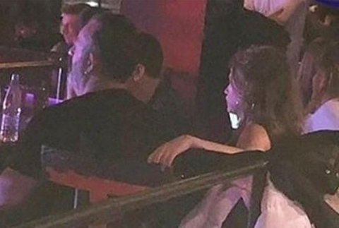 Cem Yılmaz - Serenay Sarıkaya...ATİNA'DAN BİR RESİM DAHA!