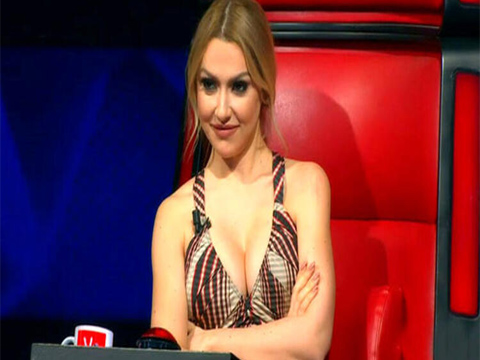 Hadise...GÖGÜSLERİ OLAY OLDU!