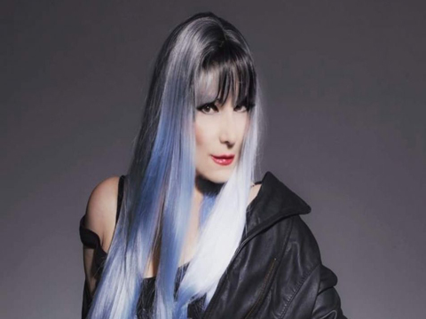 Sherry Deniz... ’’MASKELİ YÜZLER’’