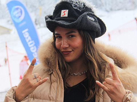 Nilay Dorsa..."FOBİM VAR KAYAMIYORUM!"