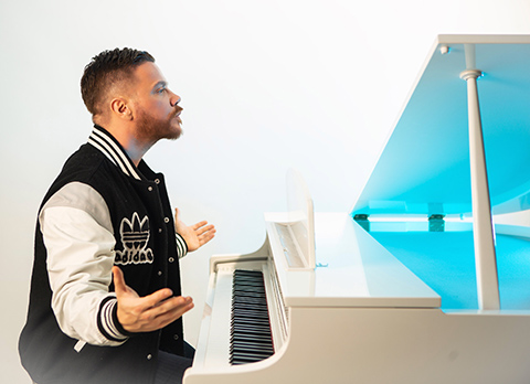 Sinan Akçıl...'POP MÜZİK ÖLDÜ DİYENLERE!'