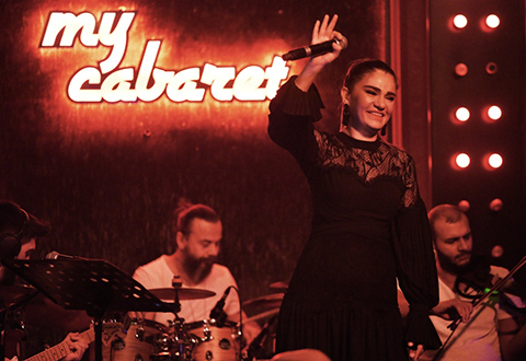 Derya Bedavacı...'SAHNE VERİLMİŞ SÖZDÜR'; 39 DERECE ATEŞLE SAHNEDE!