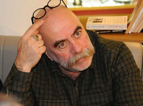 Ezel Akay...O HABERLERE SERT ÇIKTI!