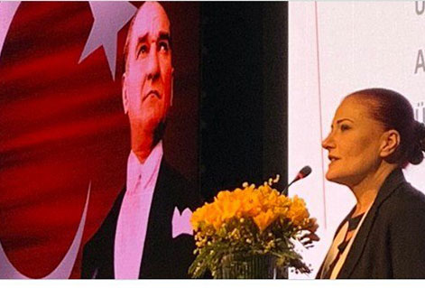 Candan Erçetin...YENİDEN MSG BAŞKANI SEÇİLDİ!