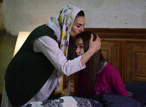 Zümrüdüanka...İKİ AİLE ARASINDA GERİLİM TIRMANIYOR!