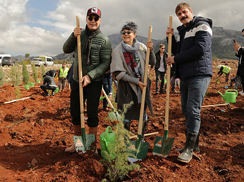 "Kalk Gidelim Hatıra Ormanı"... DİZİ EKİBİNDEN SÜRPRİZ ORMAN!..