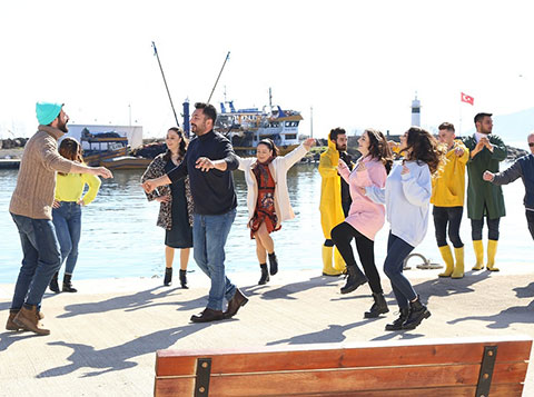 Kuzey Yıldızı - İlk Aşk...KUZEY KENDİNİ AFFETTİRMEYE ÇALIŞIYOR!