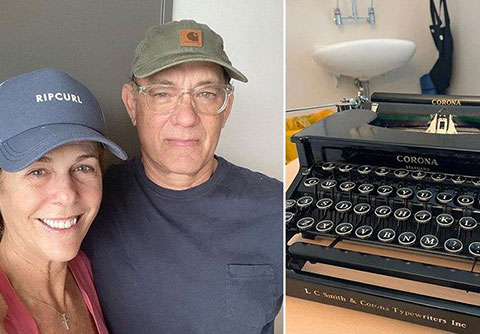 Tom Hanks... HAYRANLARINI BİLGİLENDİRMEYE DEVAM EDİYOR!