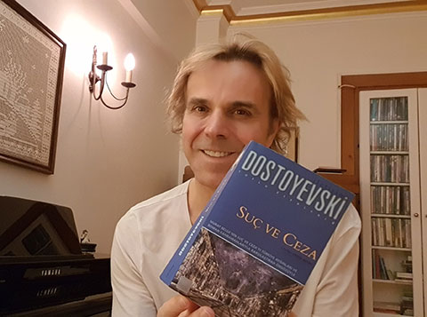 Soner Arıca...KİTAP HEDİYE EDECEK!