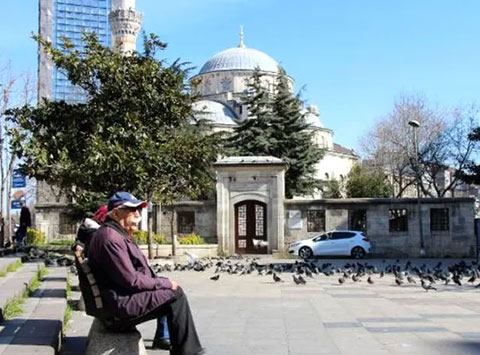 65 YAŞ ÜSTÜ SOKAĞA ÇIKMA YASAĞI!