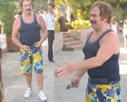 Orhan Gencebay... YENİ İMAJIYLA ŞAŞIRTTI...