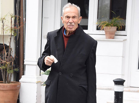 İlham Gencer...SOKAKTA GÖRENLER ŞAŞIRDI!