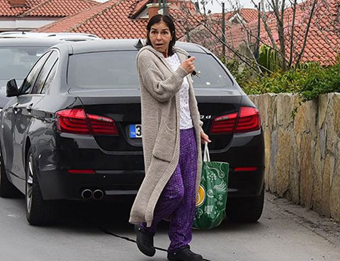 Derya Tuna...ALIŞVERİŞE ÇIKTI, KAMERALARA YAKALANDI!