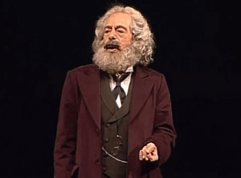 Genco Erkal...KARL MAX'IN DÖNÜŞÜNÜ MÜJDELEDİ!