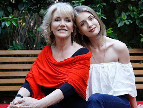 Suna Yıldızoğlu...GÜZELLİĞİ GENLERİNDEN!