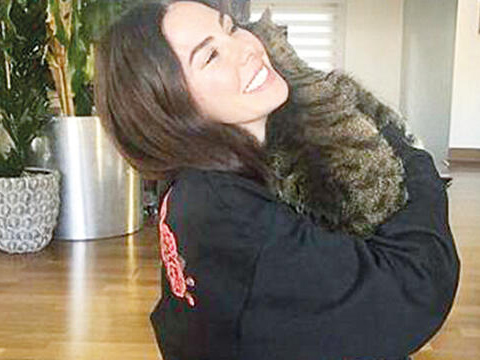 Defne Samyeli...KARANTİNANIN EN MUTLUSU TARKAN!