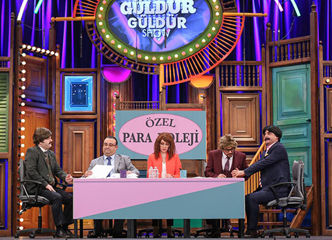 Güldür Güldür Show...ŞEVKET ÖĞRETMEN'İN TEPKİSİ!!