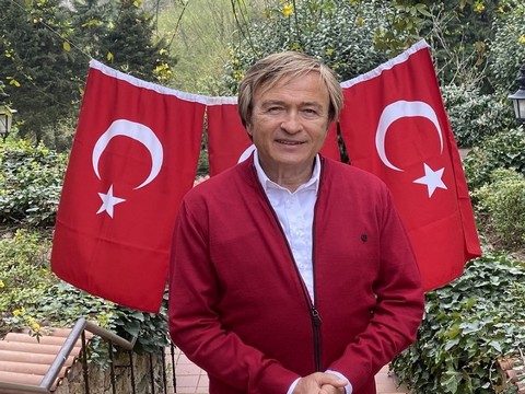Erol Evgin...USTA SANATÇIDAN İSTİKLAL MARŞI!..