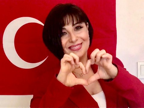 Çilem Duman...EVDEN EVE, GÖNÜLDEN GÖNÜLE ŞARKILARDA DOSTLUK BULUŞMASI!..