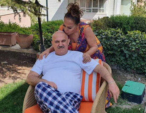 Safiye Soyman...ÖNCE SIFIRLADI, SONRA ÖPTÜ!