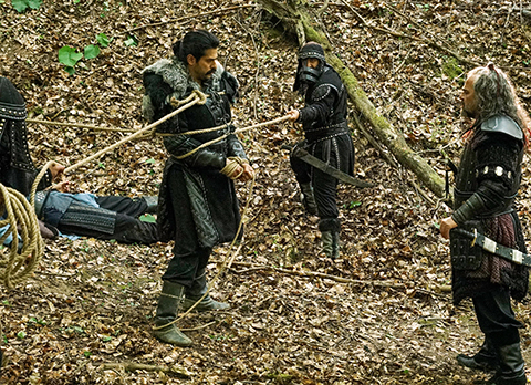 Kuruluş Osman...YAKALANAN OSMAN BEY DARAĞACINDA!