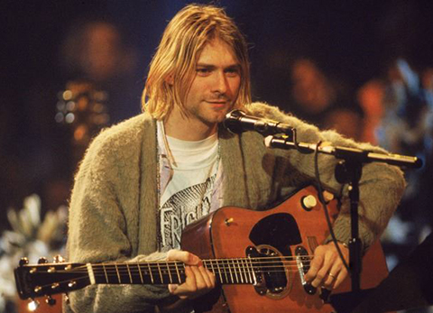 Kurt Cobain...ŞİMDİ DE GİTARI AÇIK ARTIRMADA!