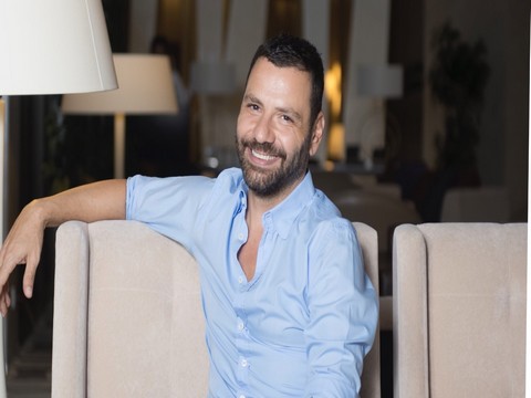 Erkan Güleryüz / Hiç...ENSTÜRMANSIZ ŞARKI!..