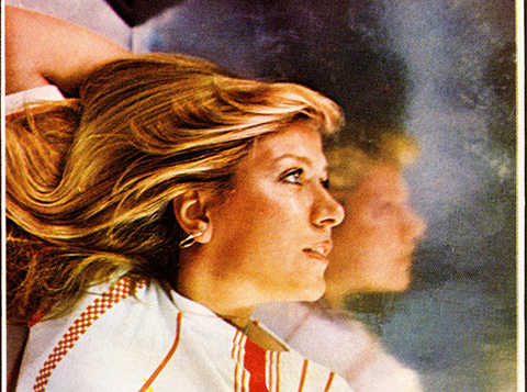 Funda...44 YIL SONRA 'ÇARESİZİM' İLE YENİDEN!