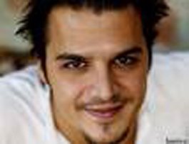 Mehmet Günsur..."HOMOFOBİK DEĞİLİM"