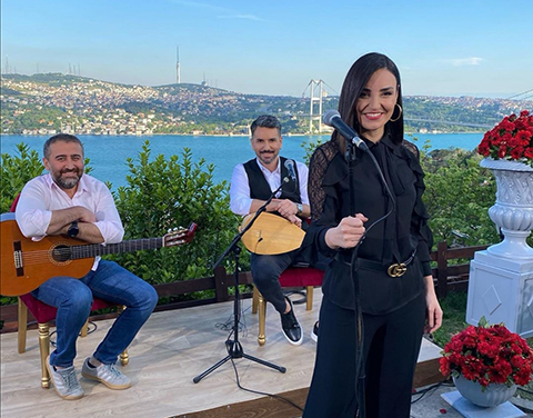 10 SAATLİK "BAYRAM ÖZEL"İN FİNALİNİ SEVCAN ORHAN YAPTI!